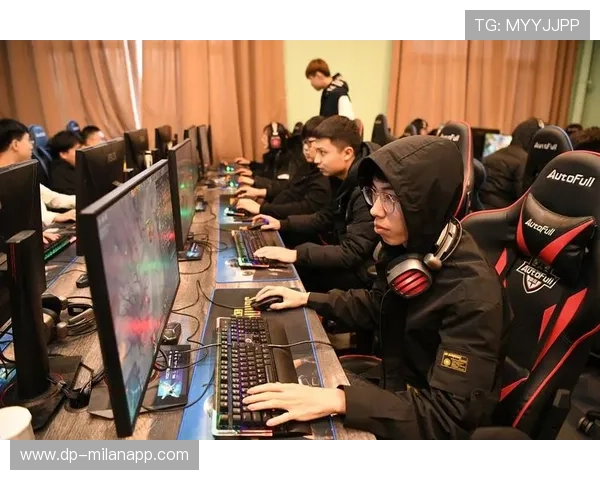 《传统体育与电竞融合：新合作开启双赢局面》，电竞比赛和传统体育比赛区别